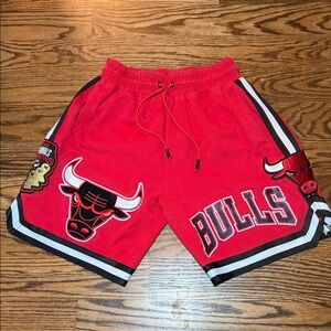 NBA CHICAGO BULLS CLASSIC MEN'S SHORT PRO Standard Sz M